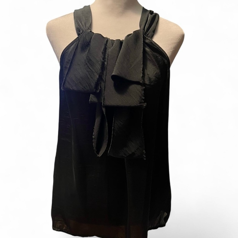 Dark gray flowy design sleeveless top, small